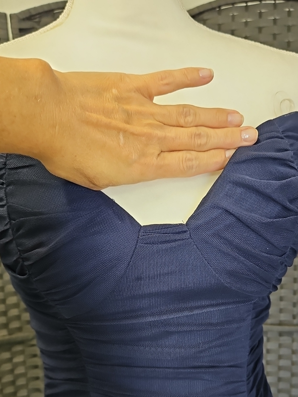 Navy Ruched Off-Shoulder Bodycon Dress - Picture 11 of 12